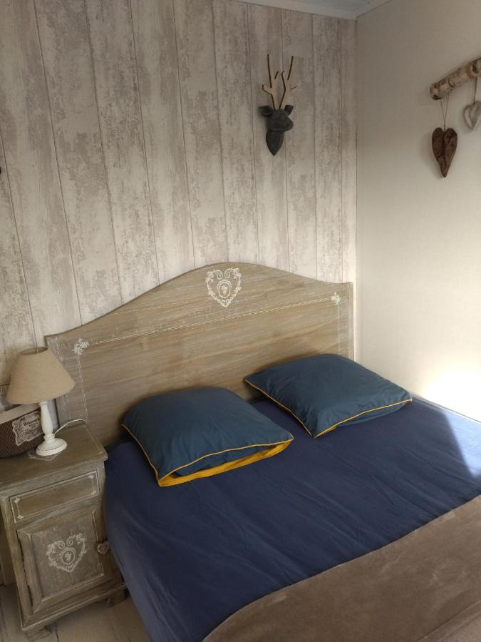 La Cabane Des Druides Perigny  Экстерьер фото